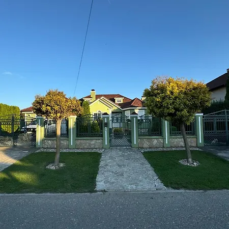 Panoniya Pool * Káty